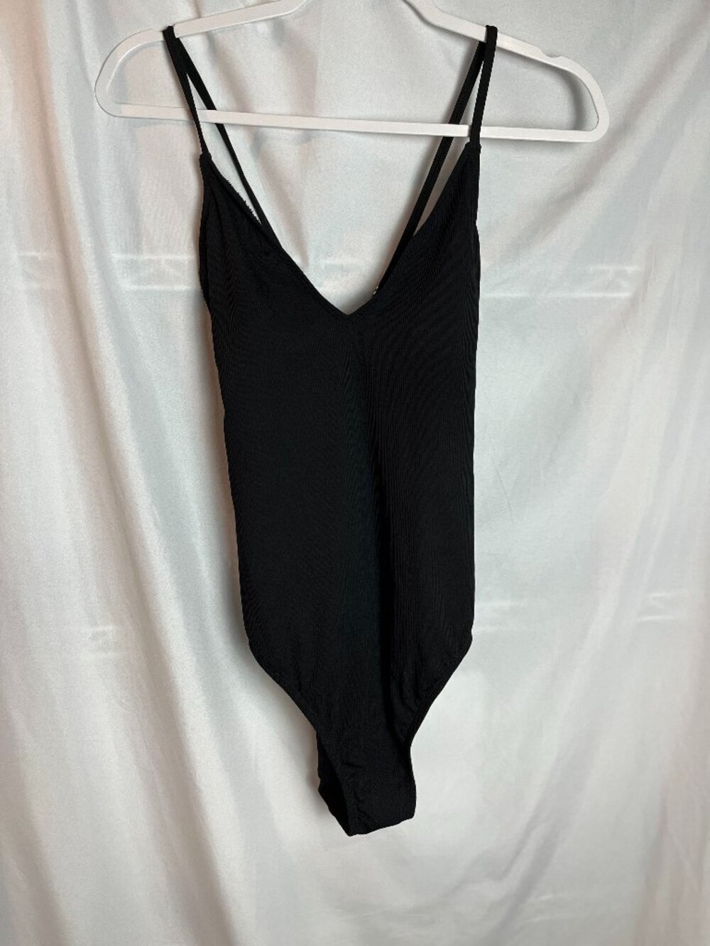 Women's Basic 1 pc Shade & Shore Swimsuit Size M, NWT